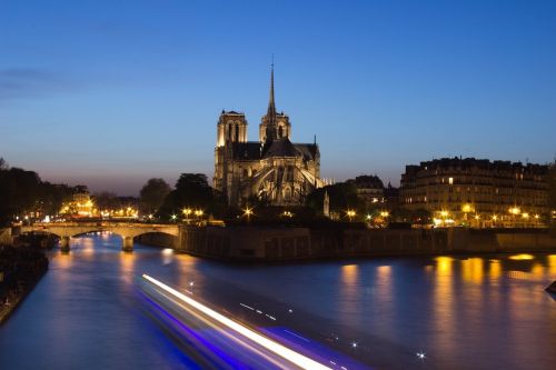 Paris Bootsfahrt Notre Dame